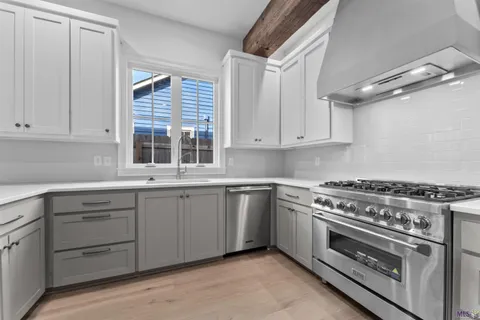 $575,000 | 740 Acadia Street, Baton Rouge, LA 70806