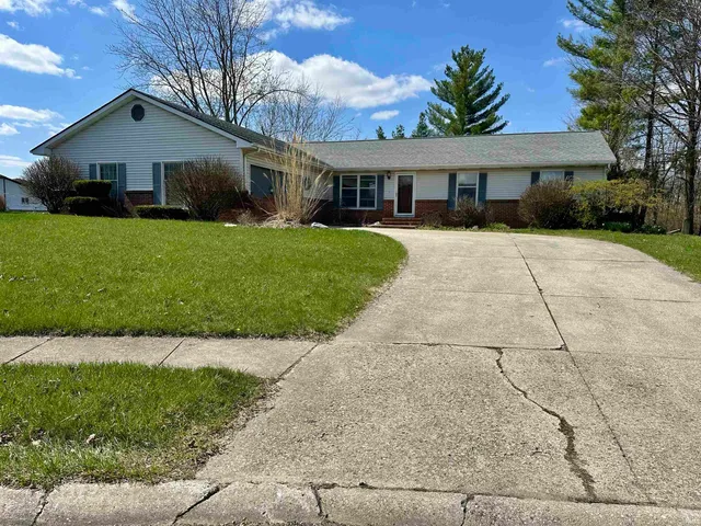 $240,000 | 2010 West Wilno Drive, Marion, IN 46952