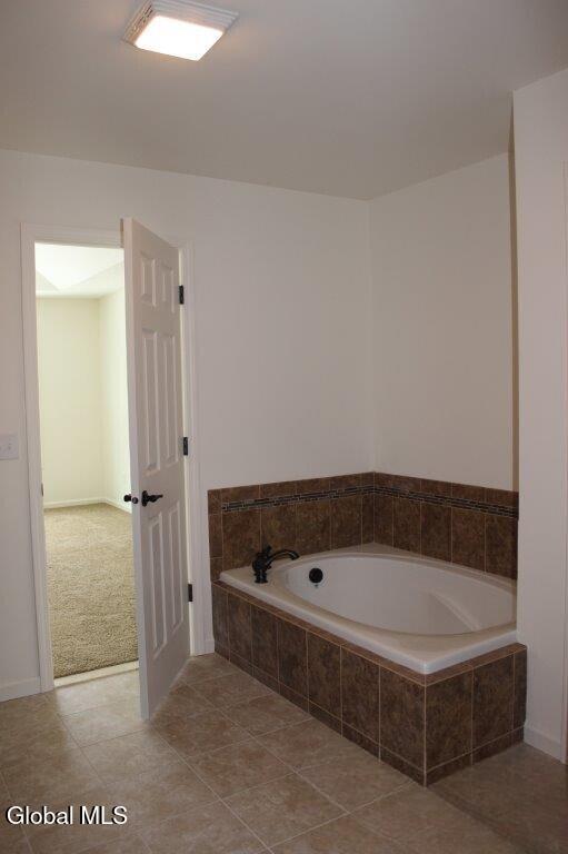 360 Watervliet Shaker Road Colonie, NY 12211 - Photo 15 of 17 0e8dee7a-b1a3-4bff-86ec-9454effdc5d6