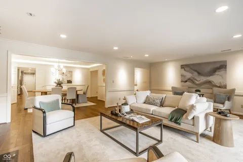 $850,000 | 220 Olde Mill Cove, Indianapolis, IN 46260