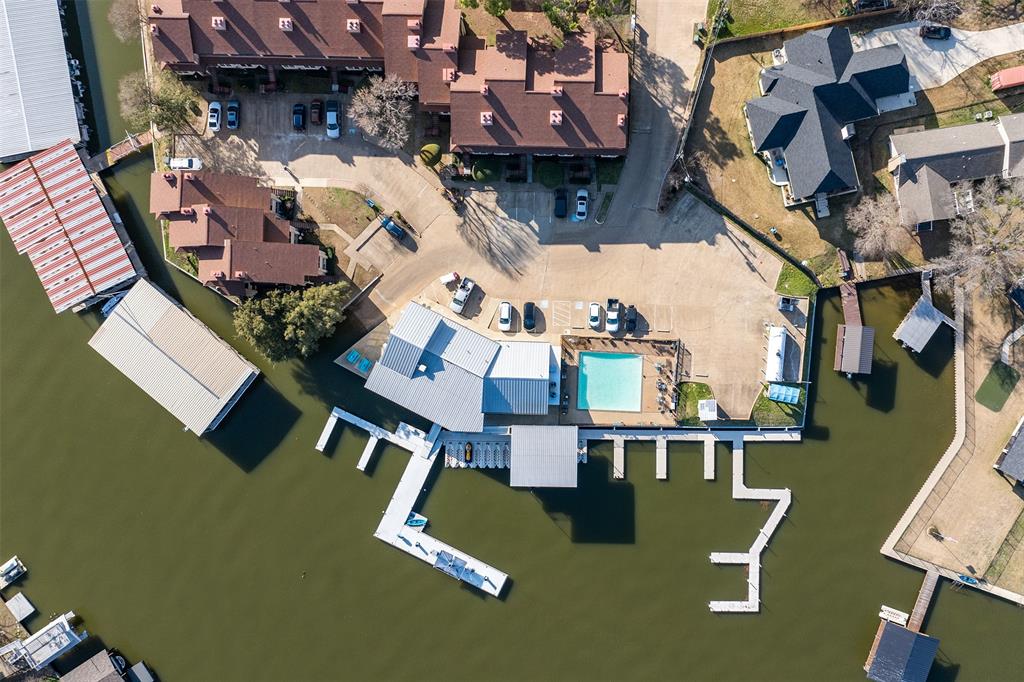 1933 Island Circle, Unit B209 Tool, TX 75143 - Photo 25 of 30 an aerial view of residential houses with outdoor space
