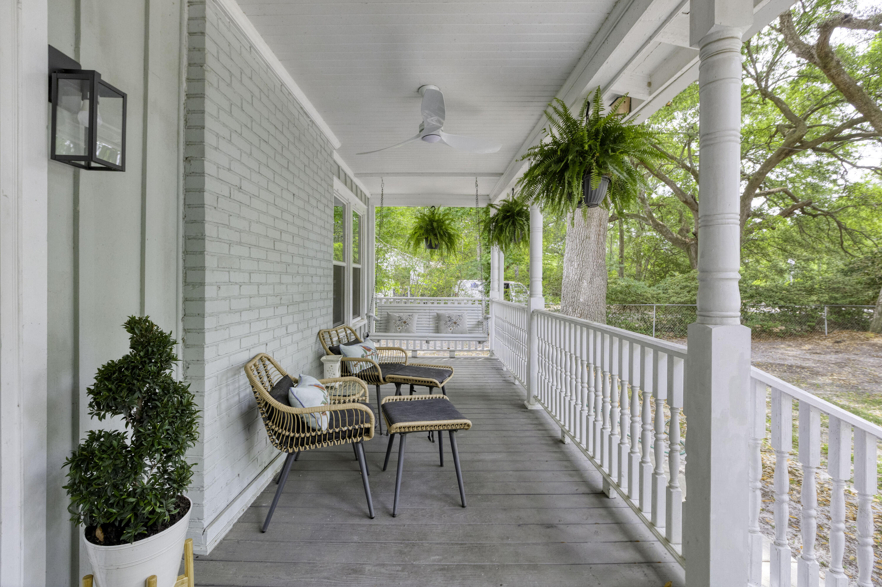9666 Miles Jamison Road Ladson, SC 29456 - Photo 4 of 57 Front Porch - Casa Verde media LLC3