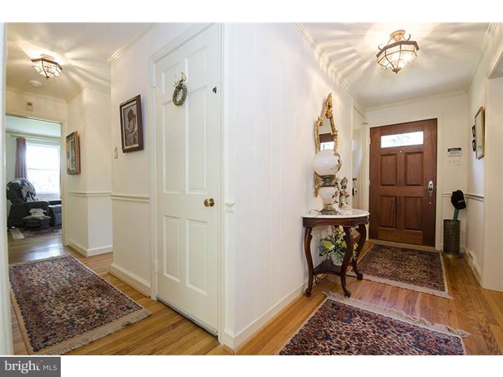 21 Hunters Lane Devon, PA 19333 - Photo 4 of 22