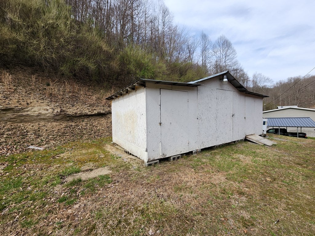 1063 Coal Miner Road Vansant, VA 24656 - Photo 25 of 50 Gallery Image 25