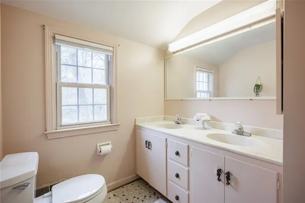 $549,999 | 48 Shelwood Drive, Pittsford, NY 14618