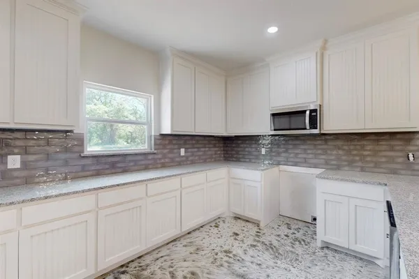 $302,000 | 2 Loving Road, Perrin, TX 76486