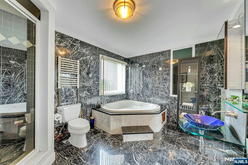 444 Riverside Avenue Lyndhurst, NJ 07071 - Photo 20 of 29