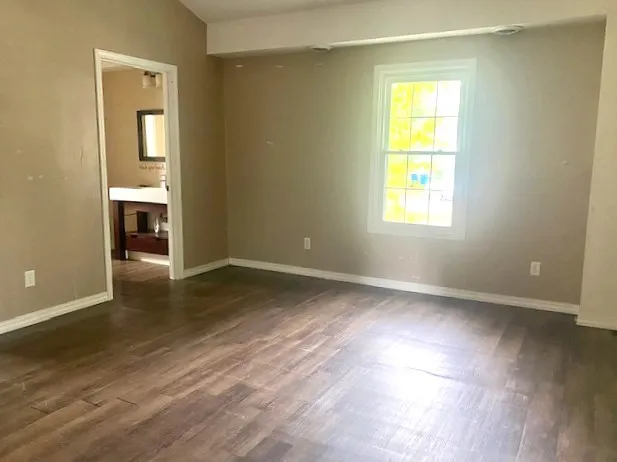 $114,900 | 802 South Peoria Avenue, Dixon, IL 61021