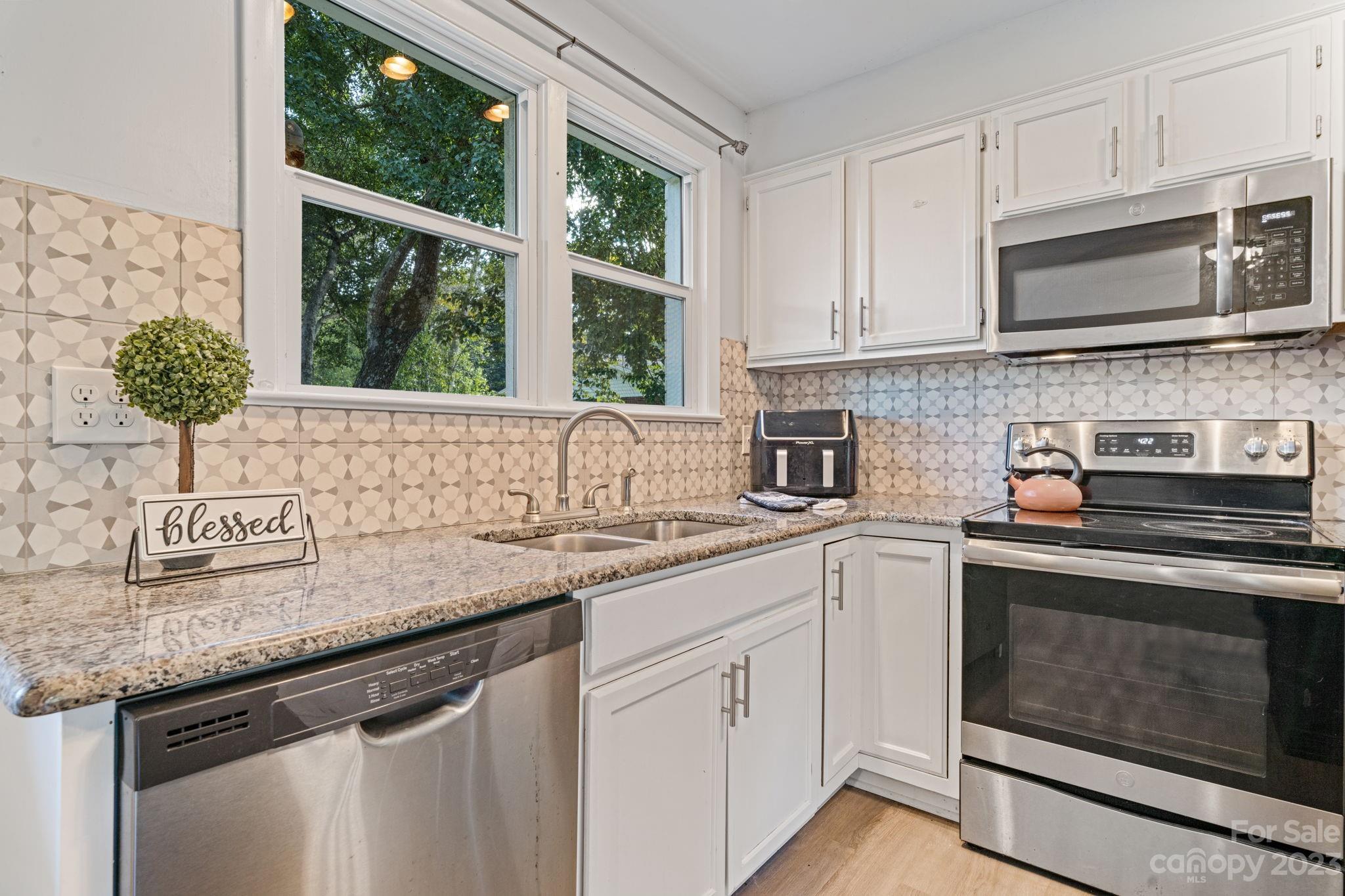 340 Telephone Exchange Road Hickory, NC 28601 - Photo 1 of 42 Gallery Image 1