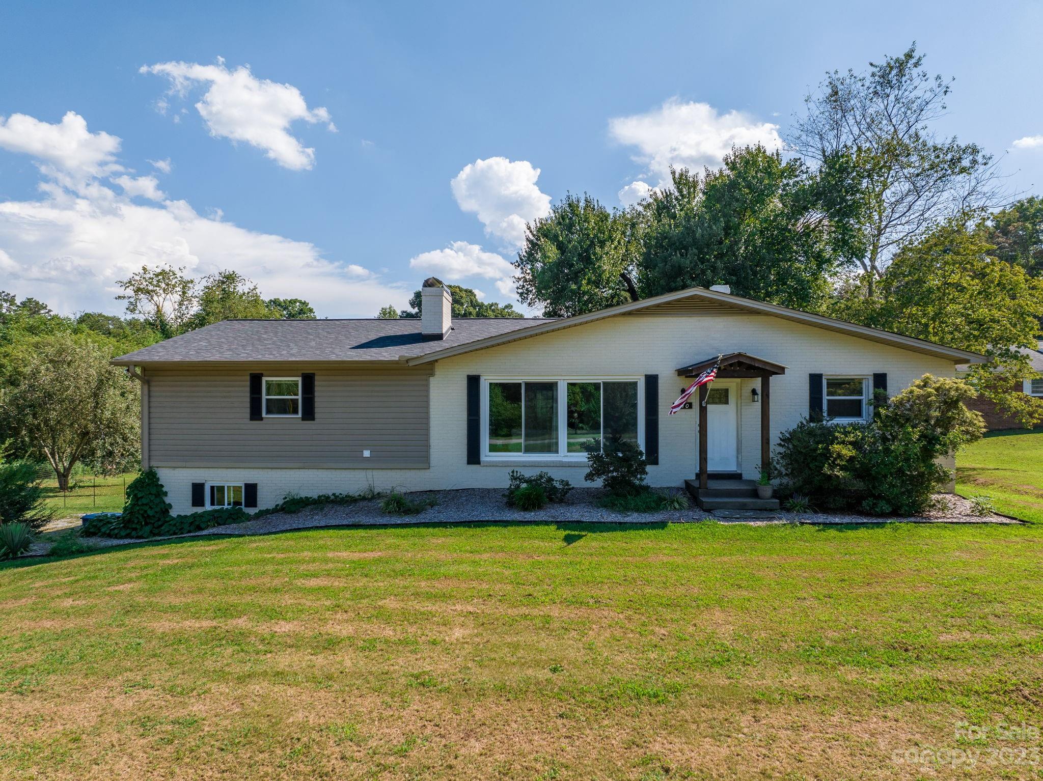 340 Telephone Exchange Road Hickory, NC 28601 - Photo 5 of 42 Gallery Image 5