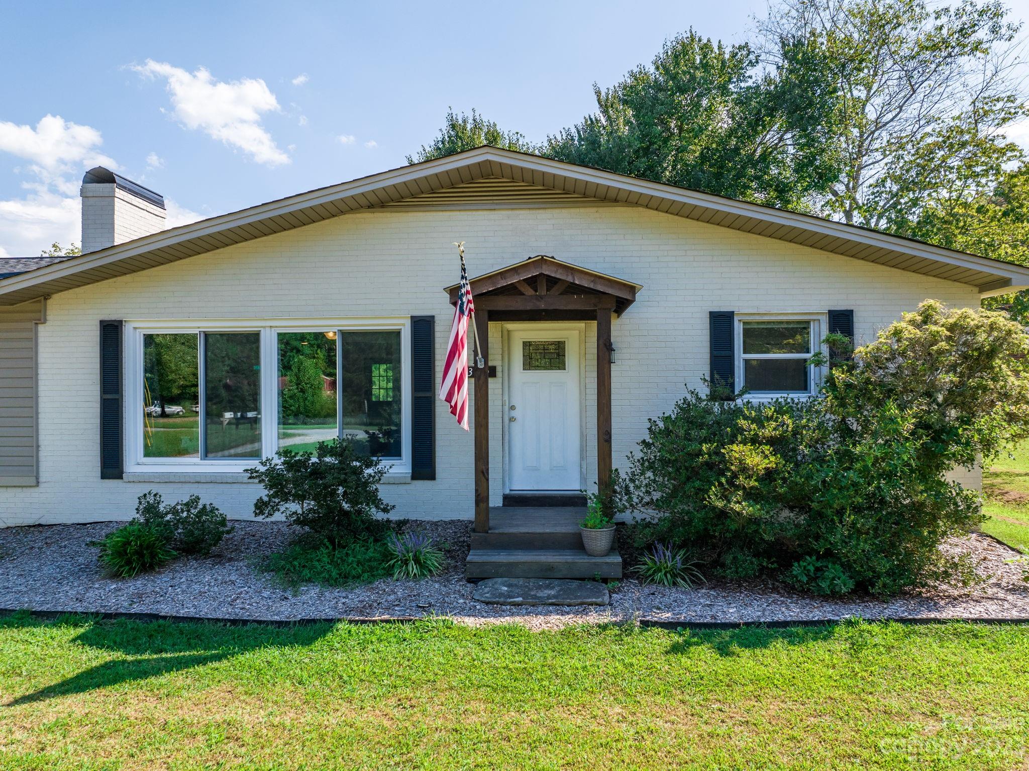 340 Telephone Exchange Road Hickory, NC 28601 - Photo 9 of 42 Gallery Image 9
