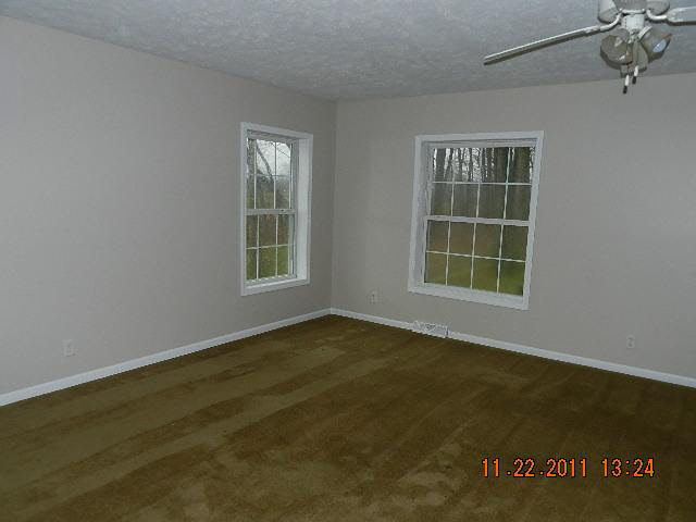 19988 Elm Road Tippecanoe, IN 46570 - Photo 8 of 13