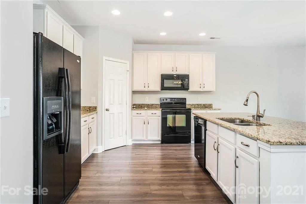 11715 Bending Branch Road Charlotte, NC 28227 - Photo 9 of 21 Gallery Image 9