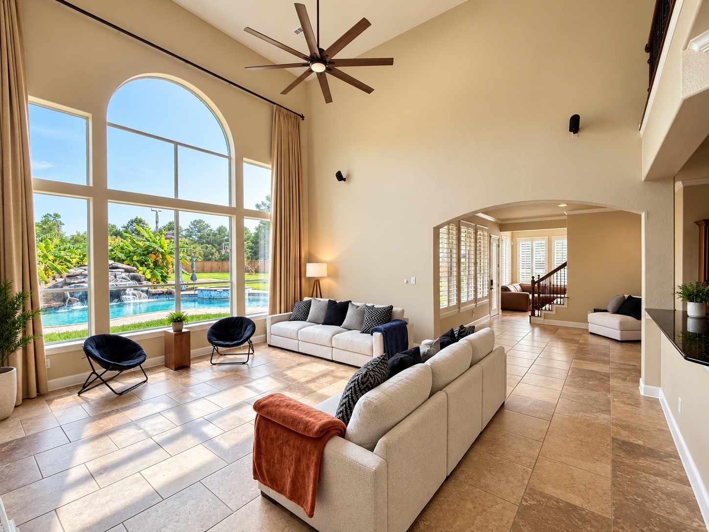 7 Compton Manor Drive Spring, TX 77379 - Photo 11 of 28 Living room Virtually enhanced photo