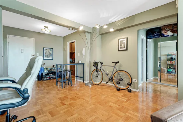 $2,550 | 107-40 Queens Boulevard, Unit 9M | Forest Hills