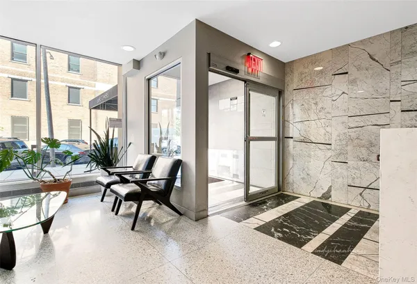 $2,550 | 107-40 Queens Boulevard, Unit 9M | Forest Hills