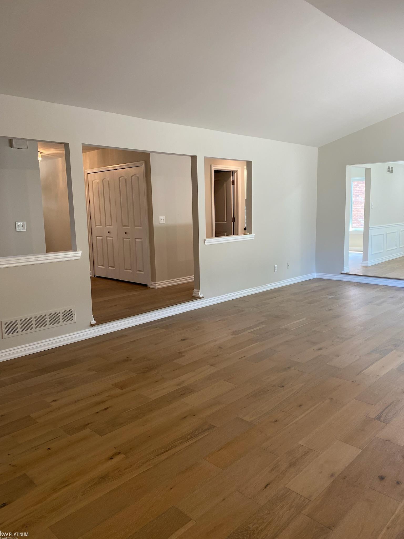 2742 Powderhorn Ridge Road Rochester Hills, MI 48309 - Photo 5 of 34