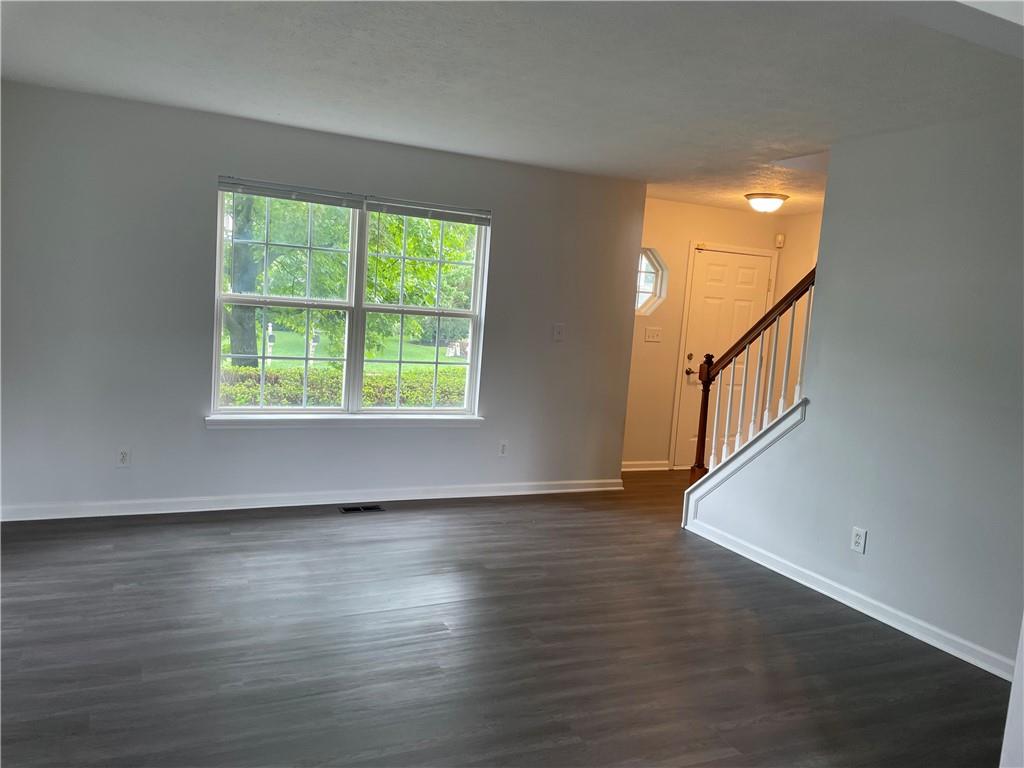 5332 Rippling Brook Way Carmel, IN 46033 - Photo 4 of 19 Gallery Image 4