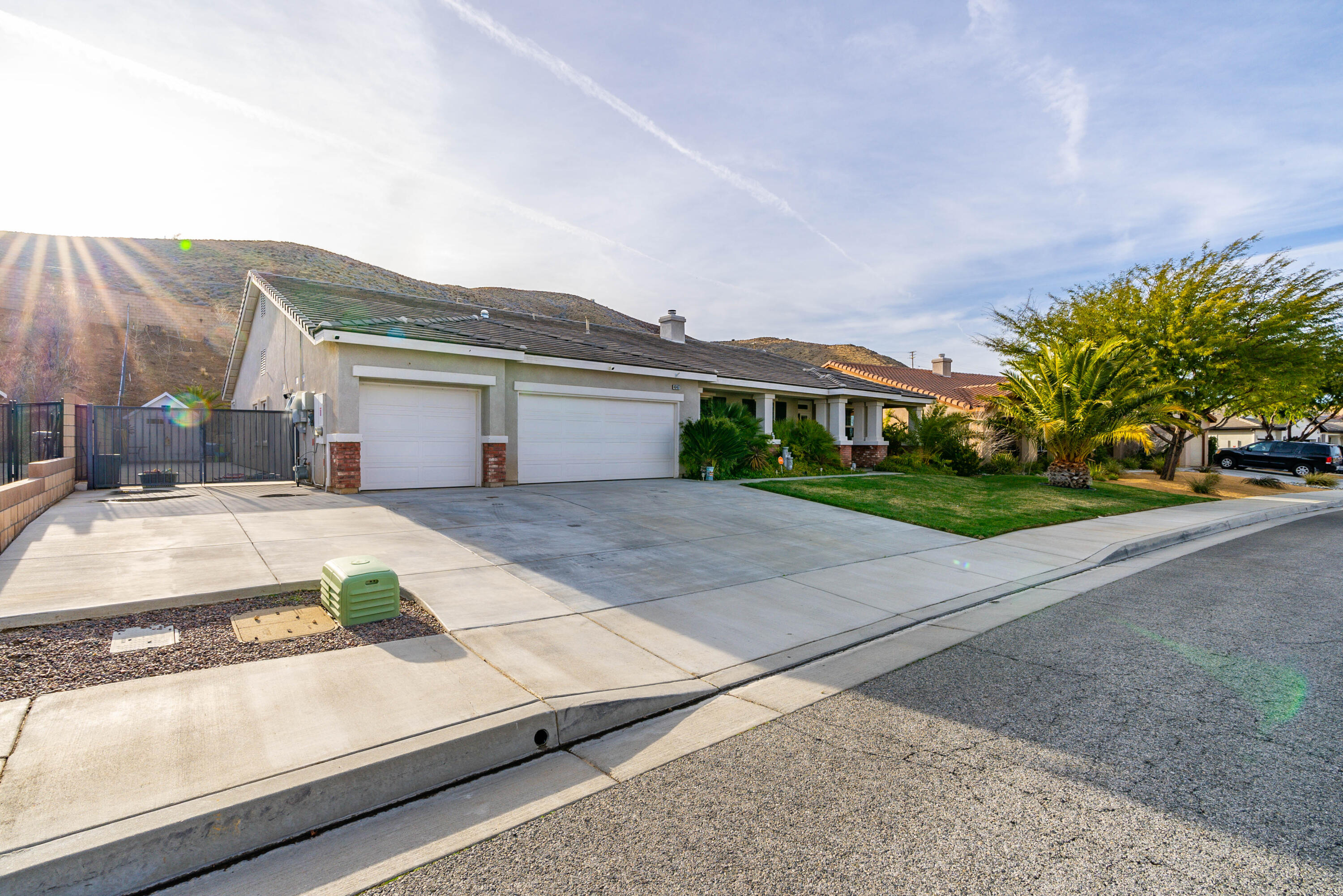 40467 Tiger Way Palmdale, CA 93551 - Photo 59 of 60 a front view of house with yard and green space