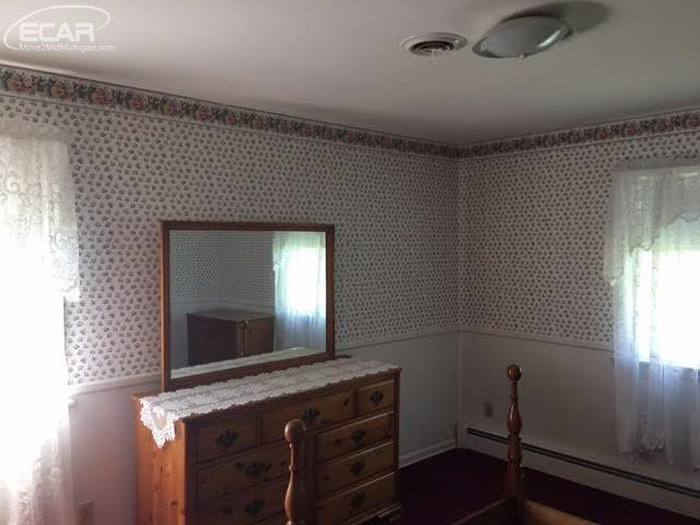4040 Beecher Road Flint, MI 48532 - Photo 15 of 17 21295165-14.JPG