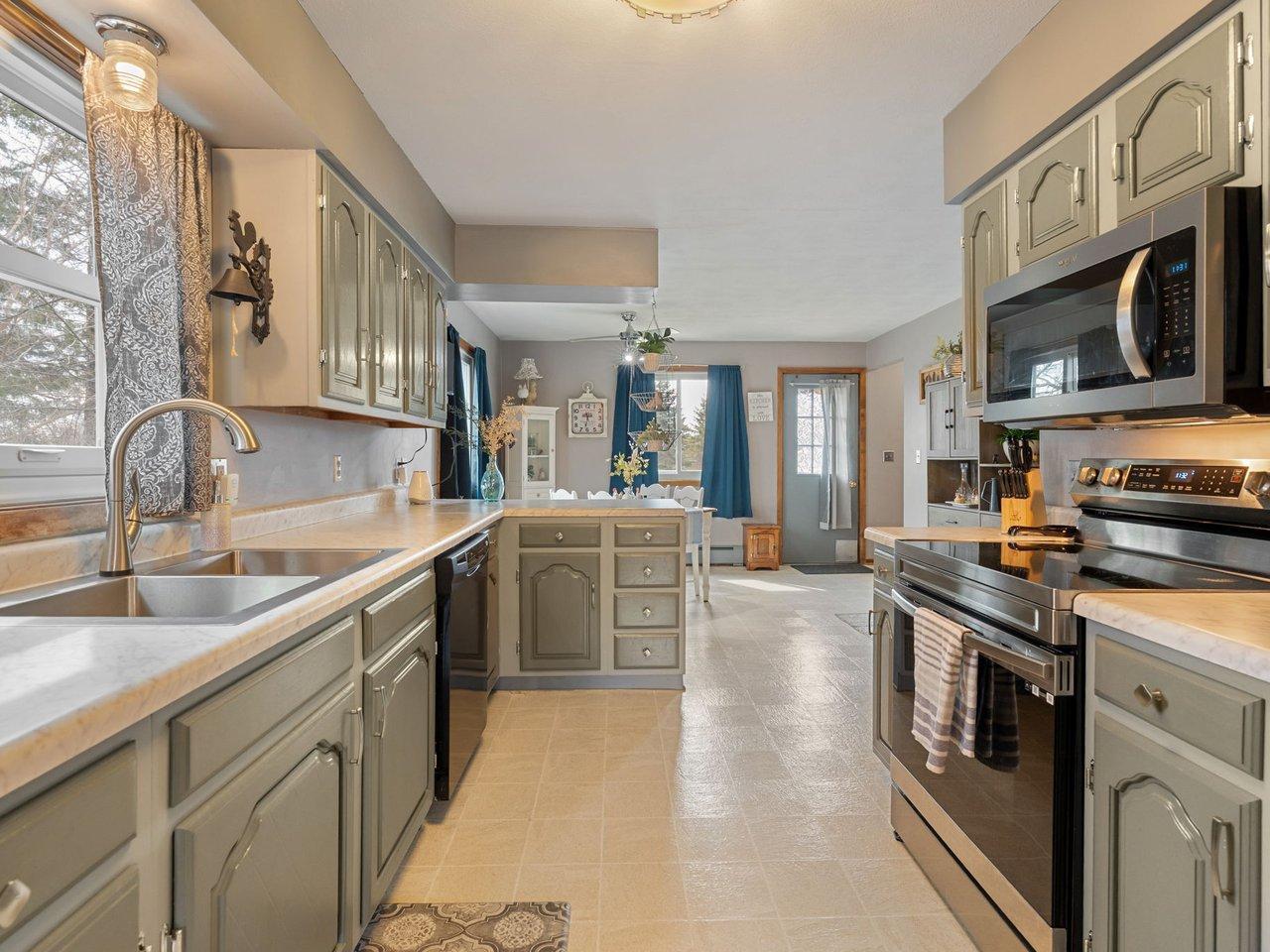 1429 Rice Lake Road Owatonna, MN 55060 - Photo 11 of 35