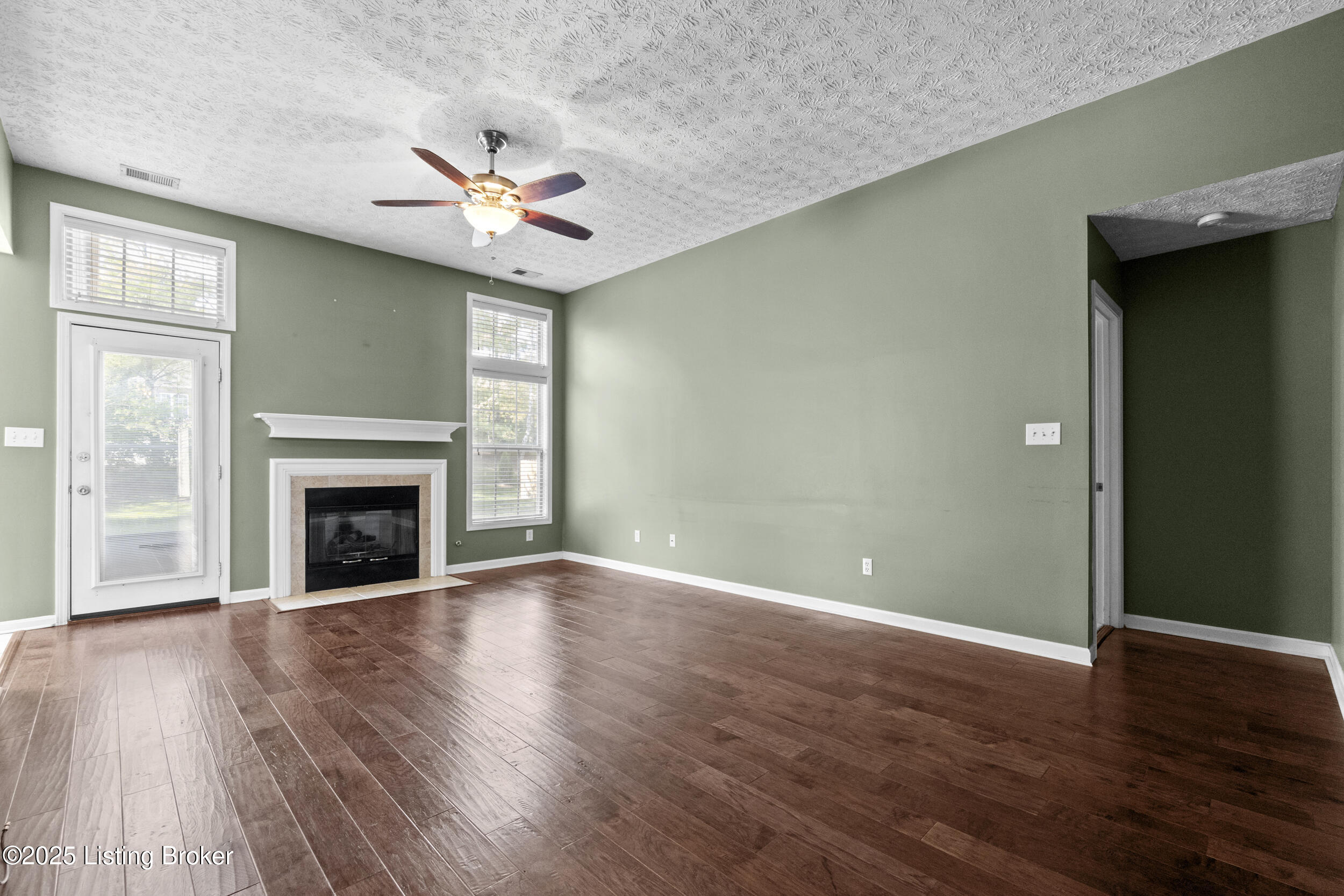 17303 Curry Branch Road Louisville, KY 40245 - Photo 7 of 34 dsc09344