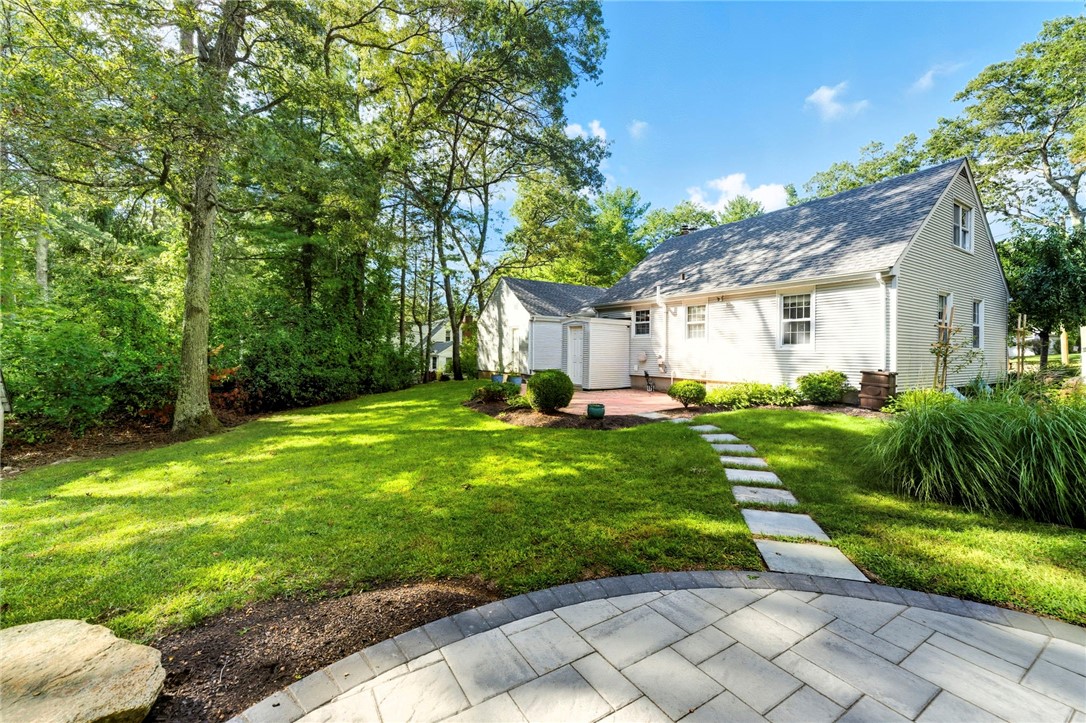 39 Whipple Road Smithfield, RI 02917 - Photo 34 of 39