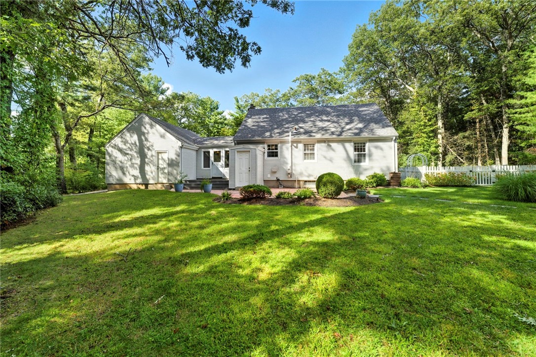 39 Whipple Road Smithfield, RI 02917 - Photo 36 of 39