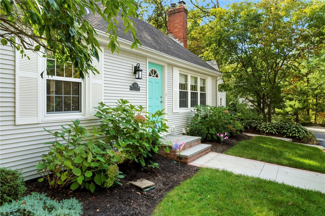 39 Whipple Road Smithfield, RI 02917 - Photo 5 of 39