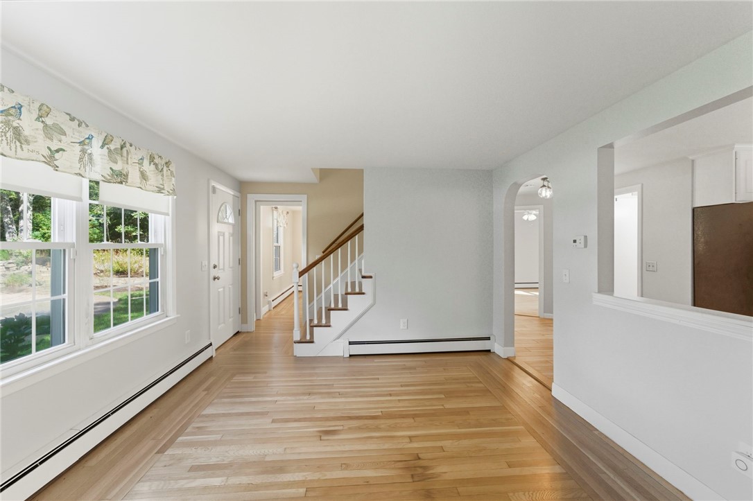 39 Whipple Road Smithfield, RI 02917 - Photo 8 of 39