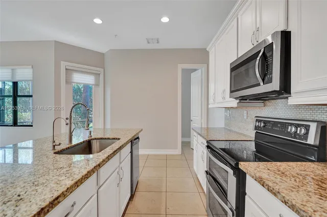 $647,000 | 11353 Southwest 13th Street, Pembroke Pines, FL 33025