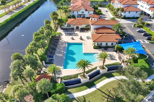 $647,000 | 11353 Southwest 13th Street, Pembroke Pines, FL 33025