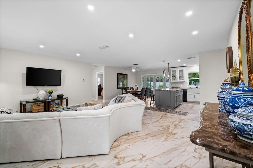 1024 Horizon Road Venice, FL 34293 - Photo 13 of 39