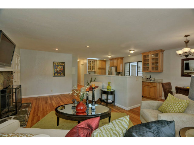14550 Shannon Road Los Gatos, CA 95032 - Photo 6 of 25 Gallery Image 6