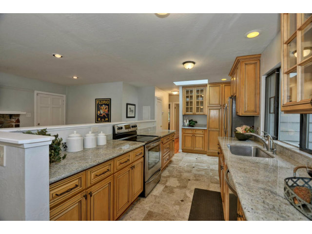 14550 Shannon Road Los Gatos, CA 95032 - Photo 8 of 25 Gallery Image 8