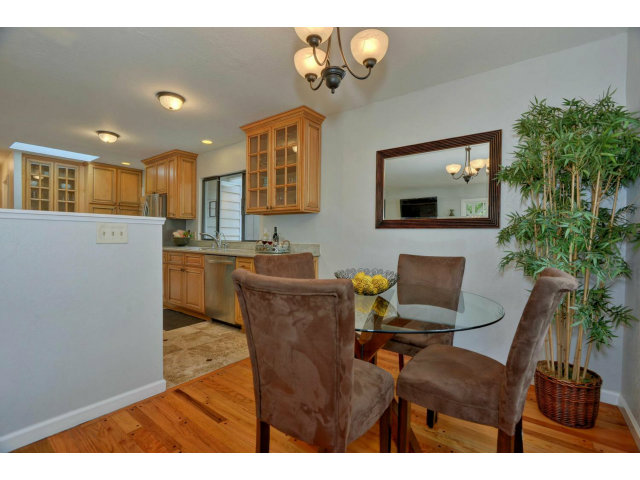14550 Shannon Road Los Gatos, CA 95032 - Photo 9 of 25 Gallery Image 9