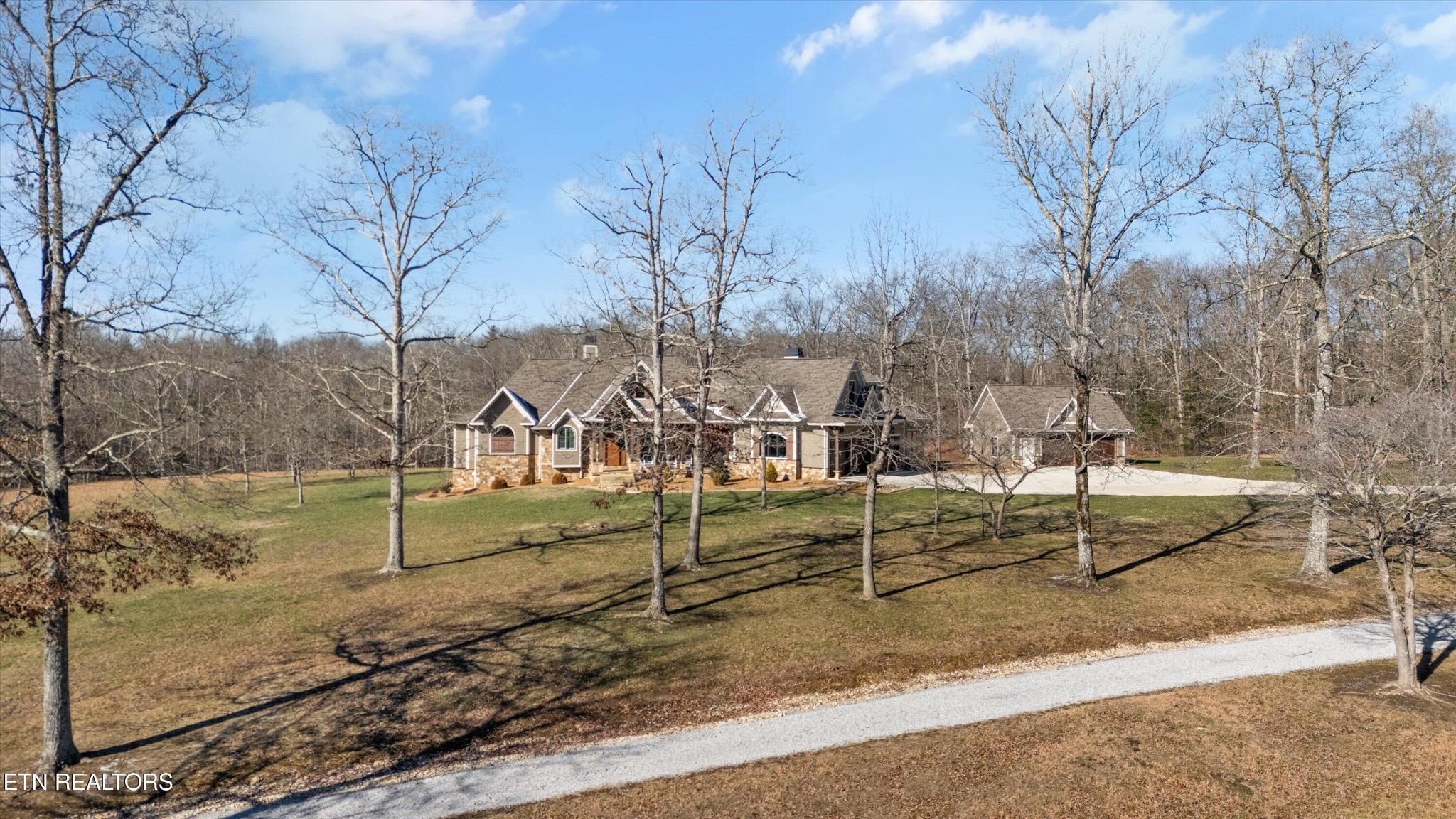 1752 Hillendale Road Crossville, TN 38572 - Photo 39 of 60 a view of a yard with wooden fence