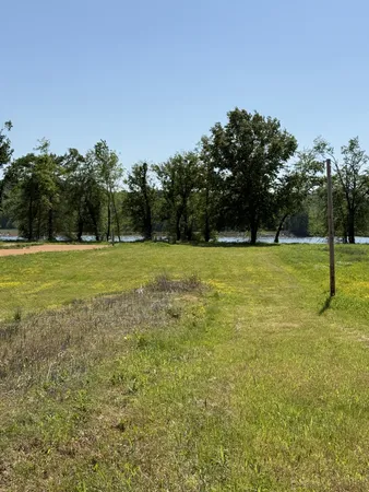 $69,500 | 461 Hardin Btm Road, Clifton, TN 38425