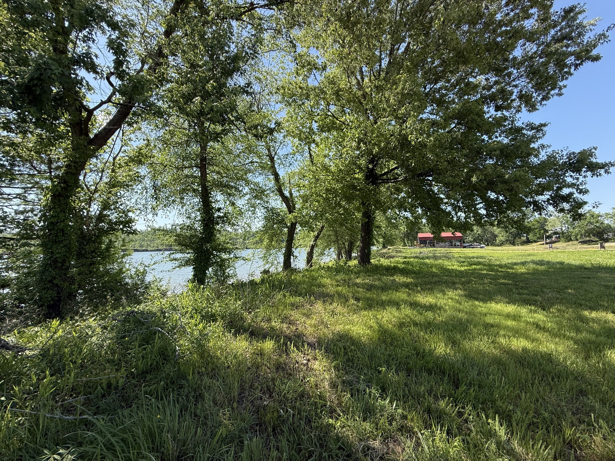 461 Hardin Btm Road Clifton, TN 38425 - Photo 8 of 29