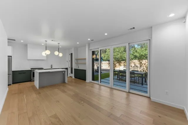 $3,200 | 5006 Gladeview Drive, Unit 2, Austin, TX 78745