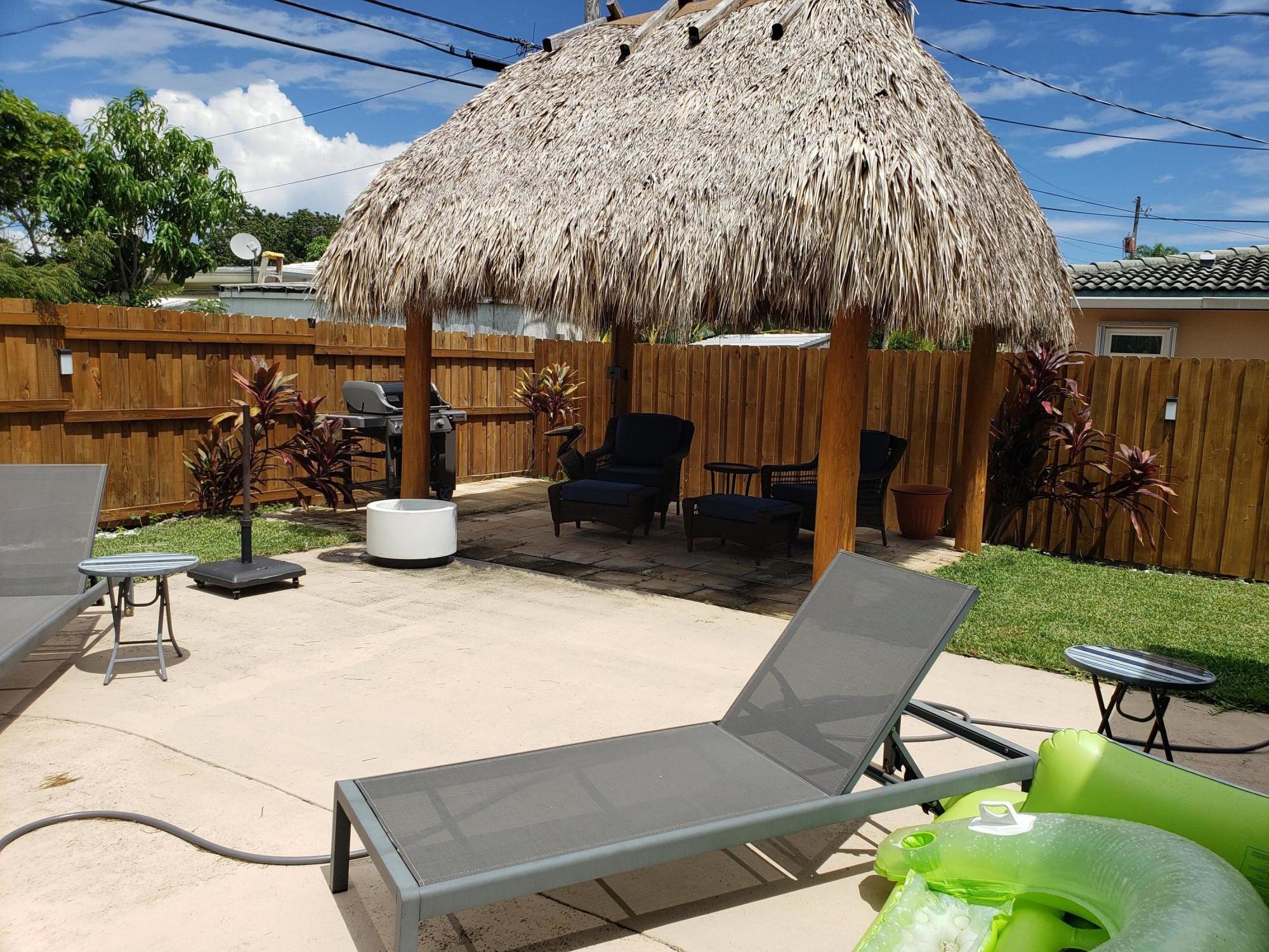 455 Northeast 29th Street Boca Raton, FL 33431 - Photo 3 of 20 Luxurious Backyard