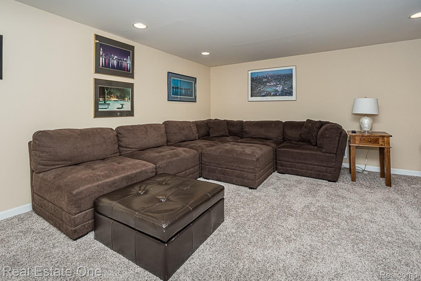 1380 Chestnut Circle Rochester, MI 48309 - Photo 31 of 46 Finished basement