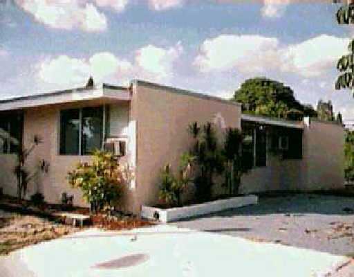 409 Kingsbridge Street Boca Raton, FL 33487 - Photo 1 of 2 Primary Photo