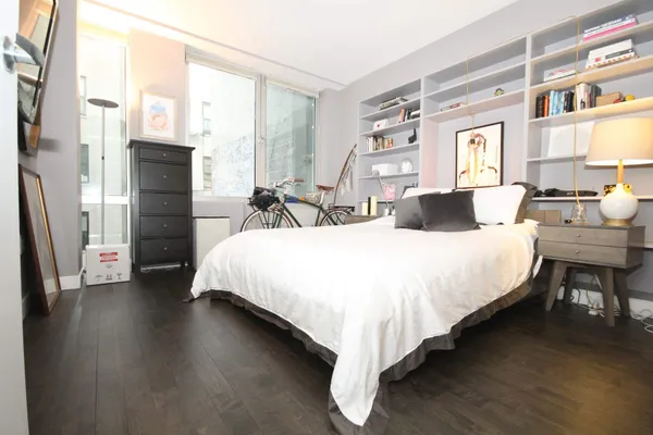 $1,399,999 | 631 East 9th Street, Unit 5B | East Village