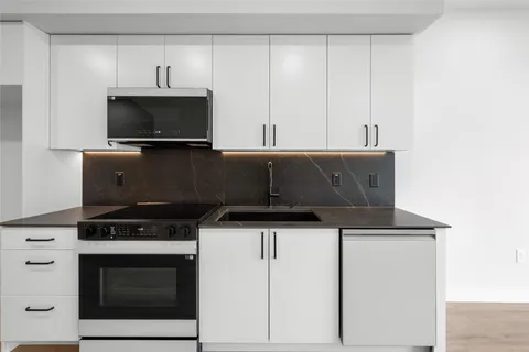 $385,500 | 634 Central Parkway, Unit 1214, New Braunfels, TX 78130