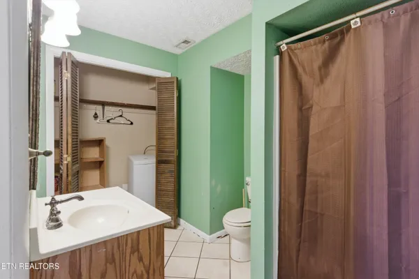 $349,000 | 2381 Classic Way, Powell, TN 37849