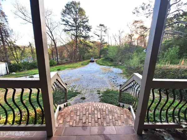 $349,000 | 2381 Classic Way, Powell, TN 37849