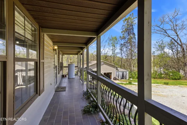 $349,000 | 2381 Classic Way, Powell, TN 37849