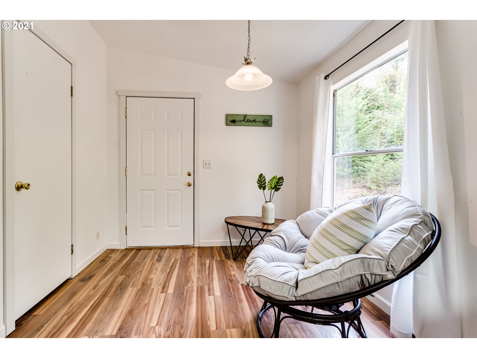 24473 Butler Road Elmira, OR 97437 - Photo 12 of 32 Gallery Image 12