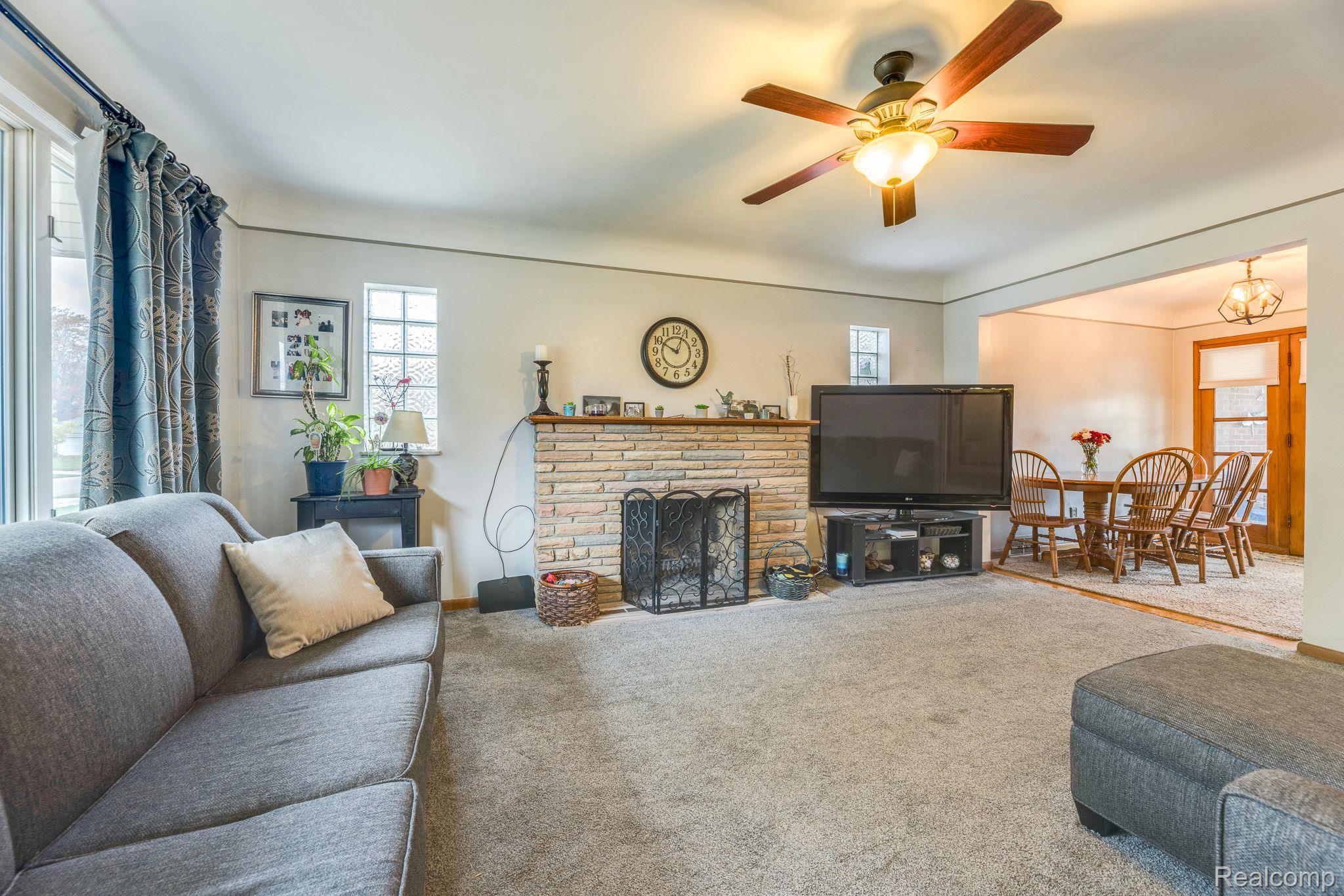 23730 Roxana Avenue Eastpointe, MI 48021 - Photo 6 of 35 Gallery Image 6